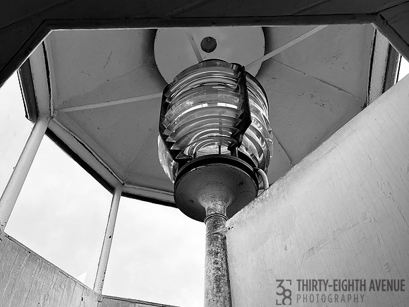 CBMM-B&W Lighthouse Fresnel Lens