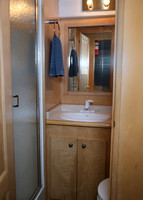 Navigator 50-Bathroom2-Shower & Sink