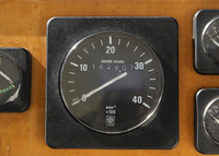 Navigator 50-Instrument Panel