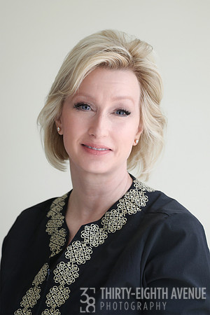 Heidi-Headshot B