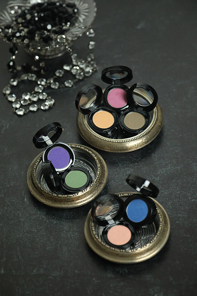 Round Eyeshadow Colors-FACES by Brandi